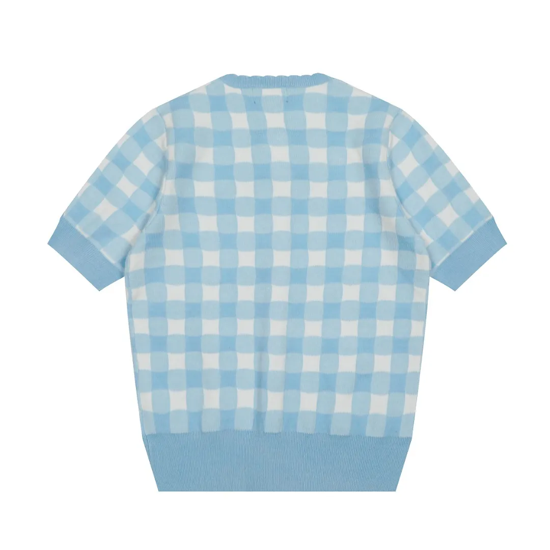 P166 💰 "Top quality" Style number: DS115# (on sale all year round) [Ralph Lauren plaid jacquard basic pony embroidered logo knitted cardigan short-sleeved] ✅Ralph Lauren all-match goddess style plain plaid knitted cardigan short-sleeved for all seasons ✅Main provider of platform live broadcast Wholesale entities ✅ZP quality 1:1 version Scan the code to enter the GF website Counter quality ✅Detailed quality The only one in Guangzhou Imported quality cotton yarn, focusing on high-end, cost-effective, good quality needless to say ✅The version restores the original version, loose, comfortable and stress-free, simple is high-end, classic is eternal, ✅The upper body is simple and easy to match, a must-have for goddess ootd. Good-looking clothes are never picky. A must-have in the goddess' wardrobe. Size: S-L Color: Navy Gray Yellow Pink Light Blue Red